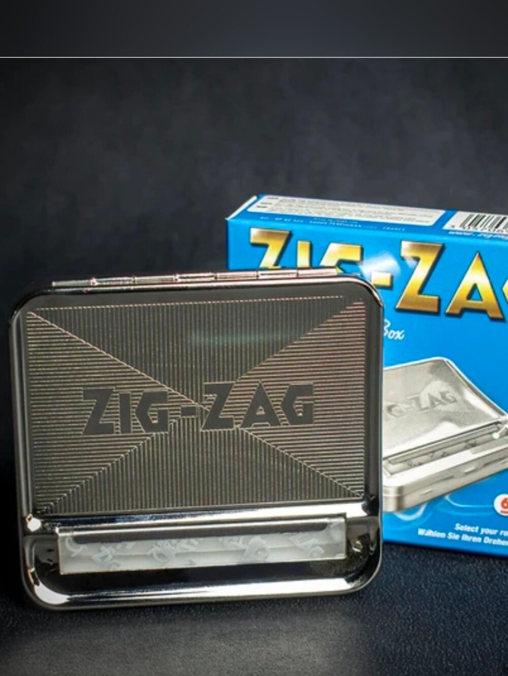 Zig-Zag Metal Rolling Tin - Sleek Silver Case